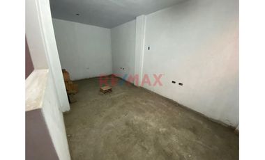 Venta De Casa 4 Pisos Sin Acabados En Laredo