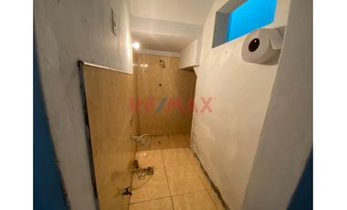 Venta De Casa 4 Pisos Sin Acabados En Laredo