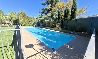 Departamento en venta de 3 dorm. En Mall Sport Lo Barnechea