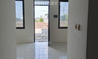 Rumah Minimalis Modern Siap Huni Cibiru