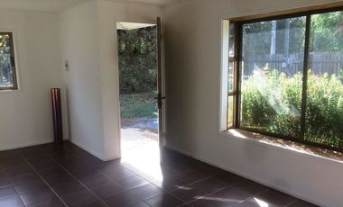 Acogedora casa en terreno 800 m2 en arriendo enTalagante