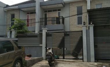 Rumah 2 lantai Dijual di Dukuh Kupang Utara, Surabaya