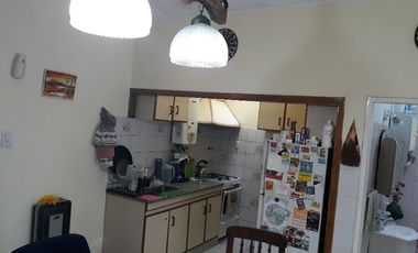 Departamento Tipo Casa en venta en Lanus Este