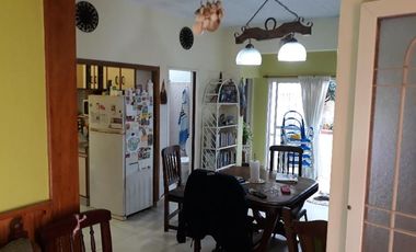 Departamento Tipo Casa en venta en Lanus Este