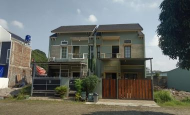 Rumah idaman keluarga Muslim Indonesia Cibubur dekat Metland Cileungsi Bogor