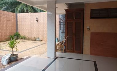 Flash Sale. Rumah besar & luas di Giri Loka 2, BSD