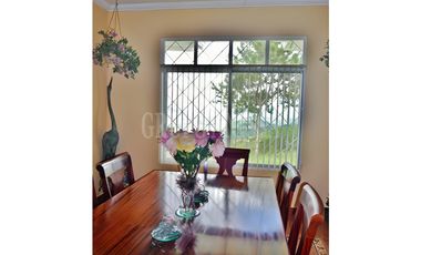 Oportunidad Única! Se Vende Casa Con Vistas Impresionantes en Sora