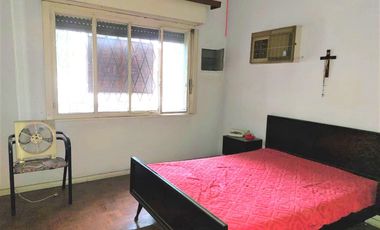 Venta casa 3 amb con escritorio y jardín- José León Suarez