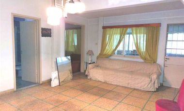 Venta casa 3 amb con escritorio y jardín- José León Suarez