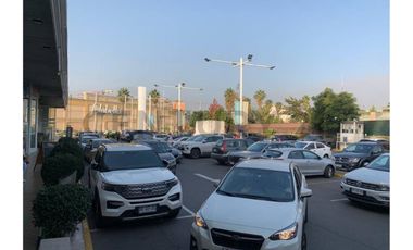 Arriendo Local de 67 m2 en Avda La Dehesa