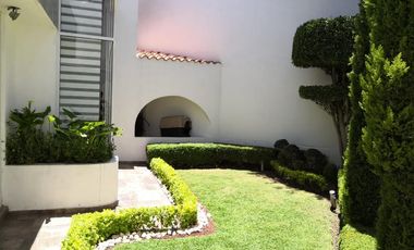 Excelente y amplia casa en Renta en Lomas 3ra. Secc.