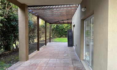 Venta de casa en Echeverria del lago