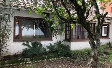casa en venta en santa barbara occidental-usaquén. Cod V4296