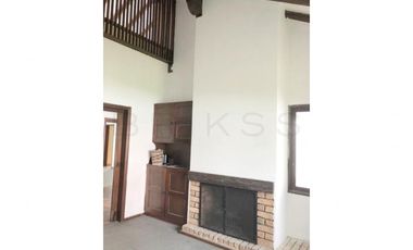 casa en venta en santa barbara occidental-usaquén. Cod V4296