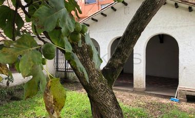 casa en venta en santa barbara occidental-usaquén. Cod V4296