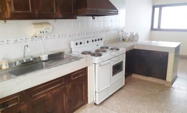 casa en venta en santa barbara occidental-usaquén. Cod V4296