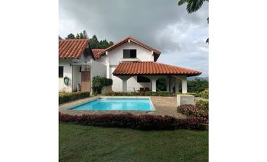 FINCA EN VENTA CON PISCINA, 10 HECTAREAS EN SORA CERCA ALTOS DEL MARIA