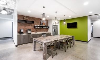 Discover many ways to work your way in Regus Bella Terra Lifestyle Center