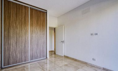 PILAR • KM 43.5 • AYRES VILA • 2 AMBIENTES • COCHERA