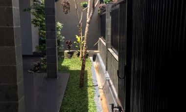 Rumah Baru Semi Furnish Strategis Dekat Tol Pasteur Di Cimahi Utara