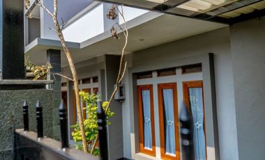 Rumah Baru Semi Furnish Strategis Dekat Tol Pasteur Di Cimahi Utara