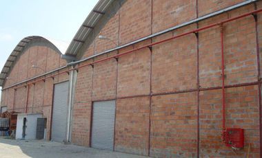 Bodegas en Venta via a daule Parque Industrial  Pascuales