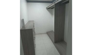 Se Alquila Hermosa Casa Amoblada en Altos de Panamá