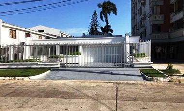 casa en venta en los alpes. Cod V72200