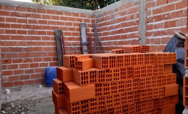 Amplia vivienda en Ing. Allan, Varela, apta crédito hipotecario