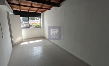 COD. 11044 - SE ARRIENDA CASA - BARRIO: EL PRADO