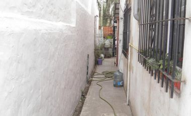 CASA EN LONGCHAMPS A 3 cuadras de la estacion.