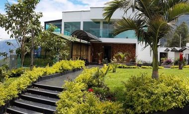 SENSACIONAL CASA CAMPESTRE EN NORTEAMERICA