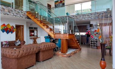 SENSACIONAL CASA CAMPESTRE EN NORTEAMERICA