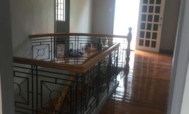 House For Rent in Pasay For Chinese Staff House 75 person OK