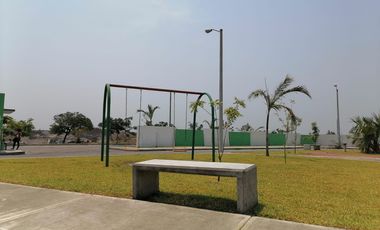 PUERTO DE VERACRUZ CERCA DE AV. EJERCITO MEXICANO