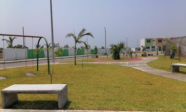 PUERTO DE VERACRUZ CERCA DE AV. EJERCITO MEXICANO