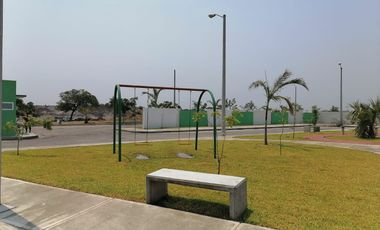 PUERTO DE VERACRUZ CERCA DE AV. EJERCITO MEXICANO