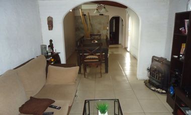 Casa PH en venta en Castelar Sur