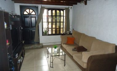 Casa PH en venta en Castelar Sur