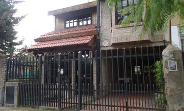 Casa PH en venta en Castelar Sur