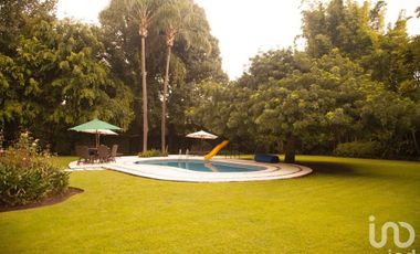 Casa en venta en En Jardines de Ahuatepec, Cuernavaca, Morelos