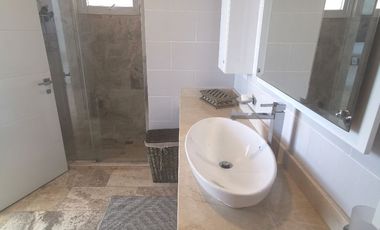 Vendo departamento de lujo frente al mar y cerca del mall del Pacífico
