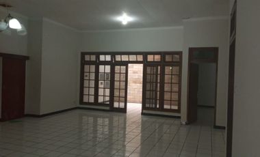 Rumah 1 lantai, asri dan tenang, AC 3 unit, Bukit Cinere Indah