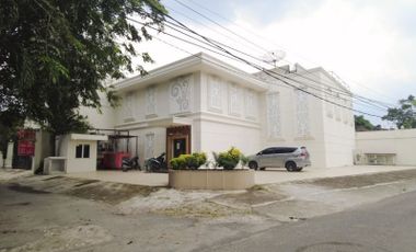Villa di Jl. Sei Batang Serangan ( Iskandar Muda )