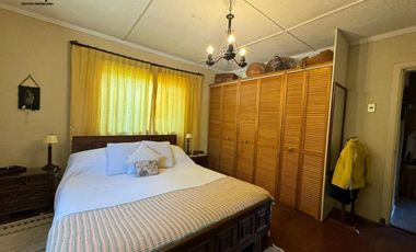 Se Vende Casa con Gran Terreno en Limache