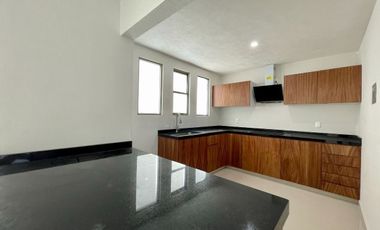 Casa en condominio de 4 recámaras