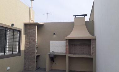 Casa en venta en Ezpeleta Este