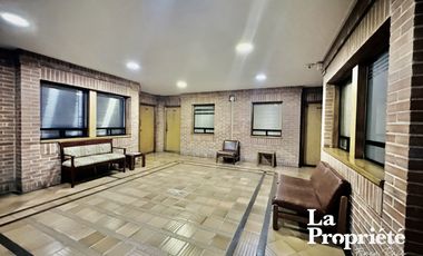 oficina en arriendo/venta en el chico. Cod A300