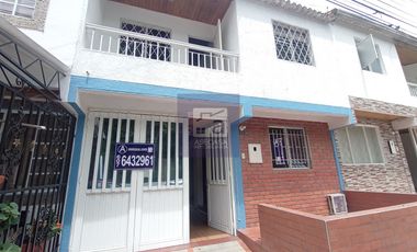 COD. 11061 - SE ARRIENDA CASA - BARRIO: EL PORTAL