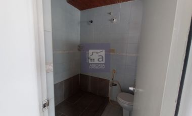 COD. 11061 - SE ARRIENDA CASA - BARRIO: EL PORTAL